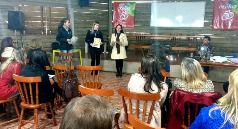 CRELUZ realiza capacitação dos educadores do Projeto “Ligado nas Escolas”