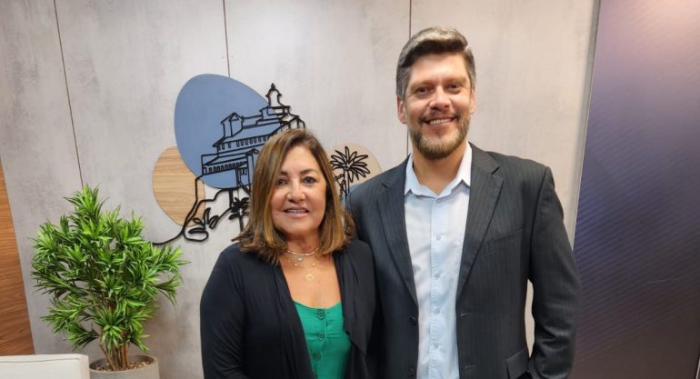 Entrevista Programa Em Destaque| Record News ES