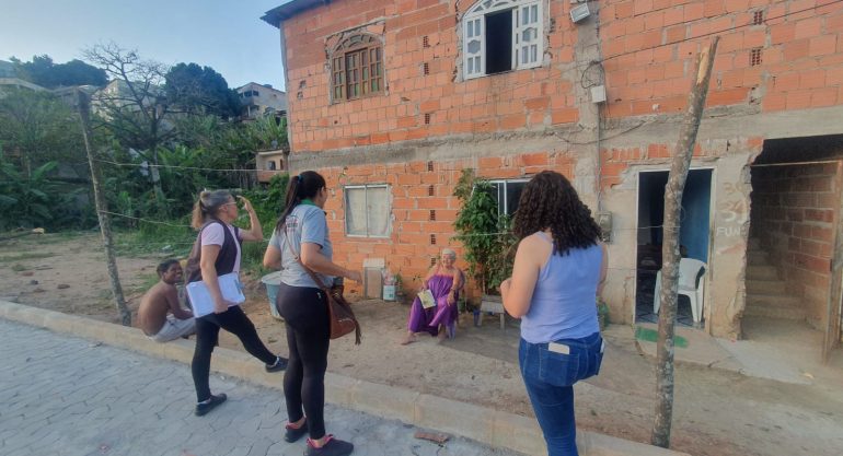 Blitz nos Bairros com orientações do uso correto da rede de esgoto sanitário