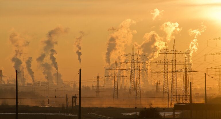 Dia do Combate à Poluição: conscientização dos impactos no meio ambiente e na saúde