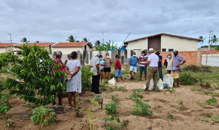 Equipe do Instituto Ideias desenvolve ações alinhadas aos Padrões de Desempenho da IFC em comunidades impactadas por empreendimentos.