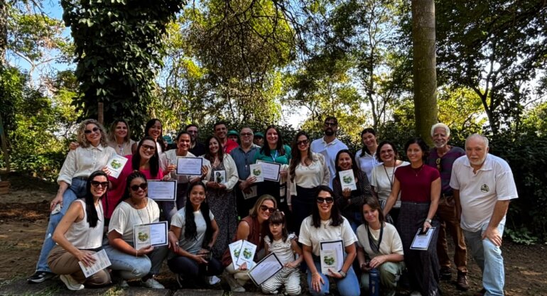 Raízes para o futuro: Instituto Ideias celebra 25 anos com plantio de ipês em parque de Vitória